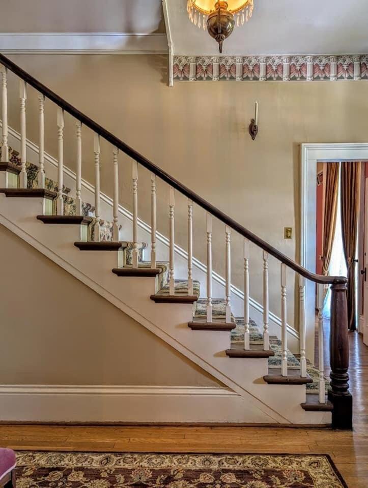 Downtown Historic Home, Easy Walk From State Street Bristol Exterior photo