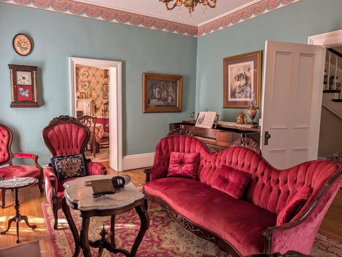 Downtown Historic Home, Easy Walk From State Street Bristol Exterior photo