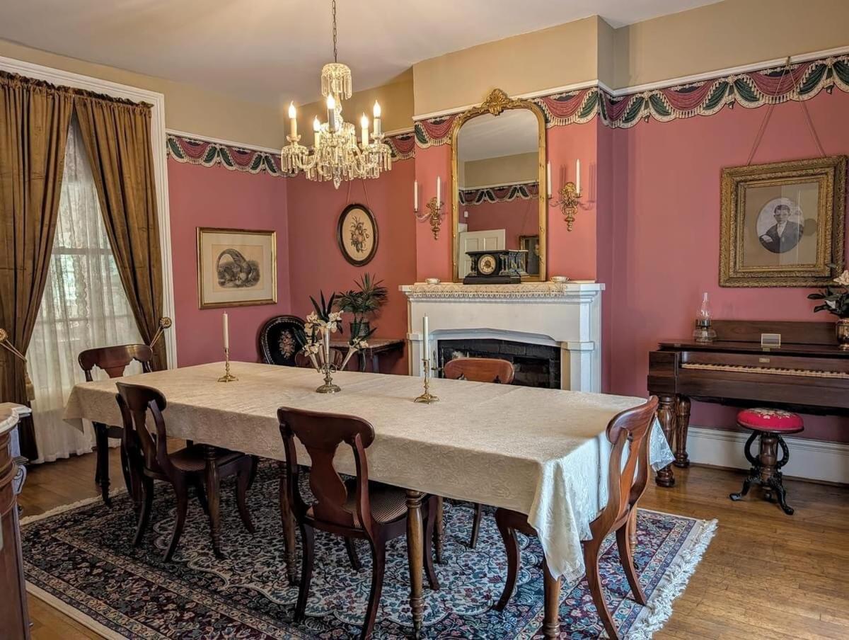 Downtown Historic Home, Easy Walk From State Street Bristol Exterior photo
